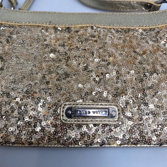 Nine West "Flash Lite" Gold Sequin Crossbody Purse 9" x 6" x 2" MSRP $40 - Picture 4 of 16